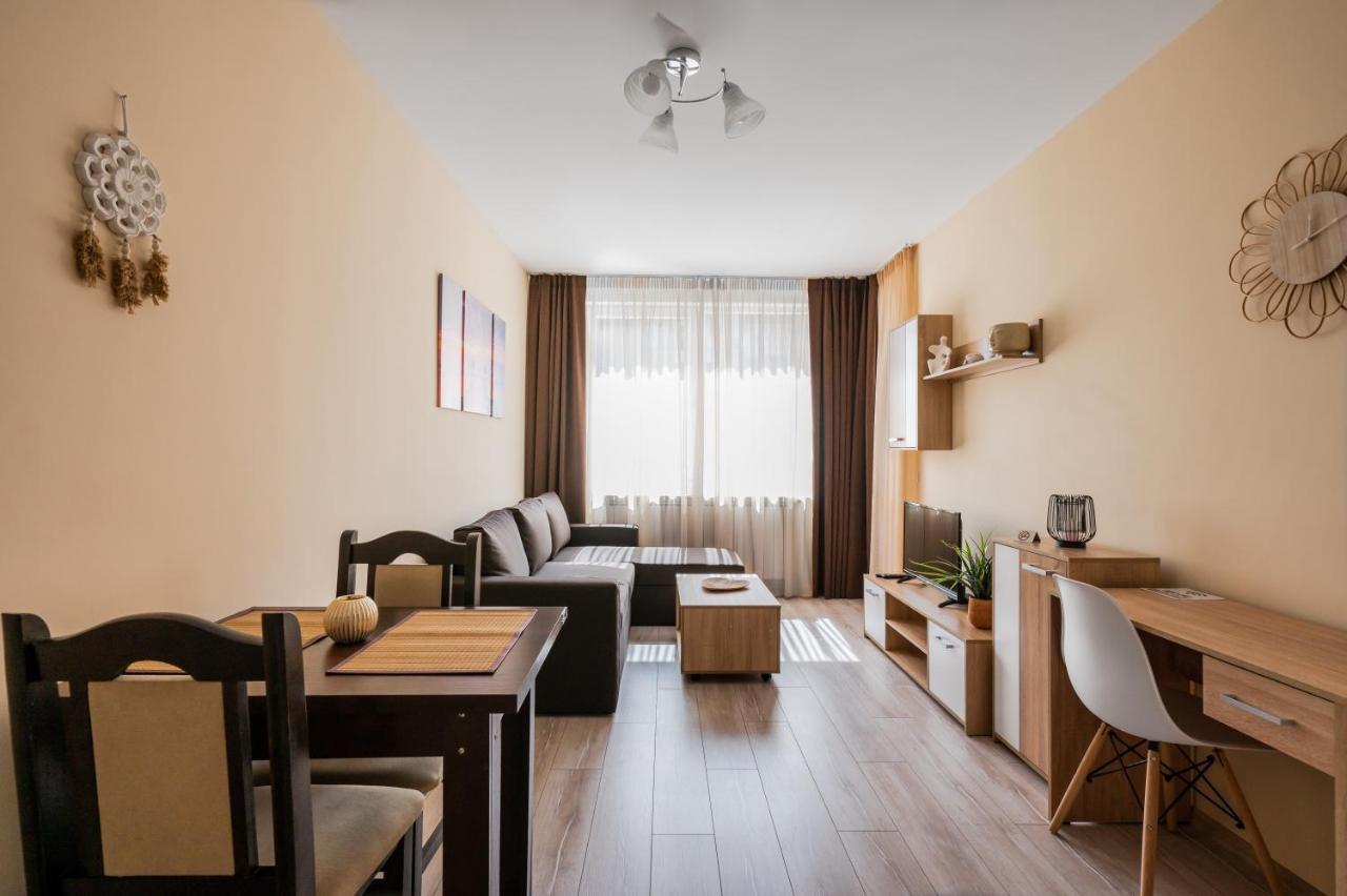 Apartamento Nomad Haven: 1Bd Flat With Balcony & Desk Sofía Exterior foto